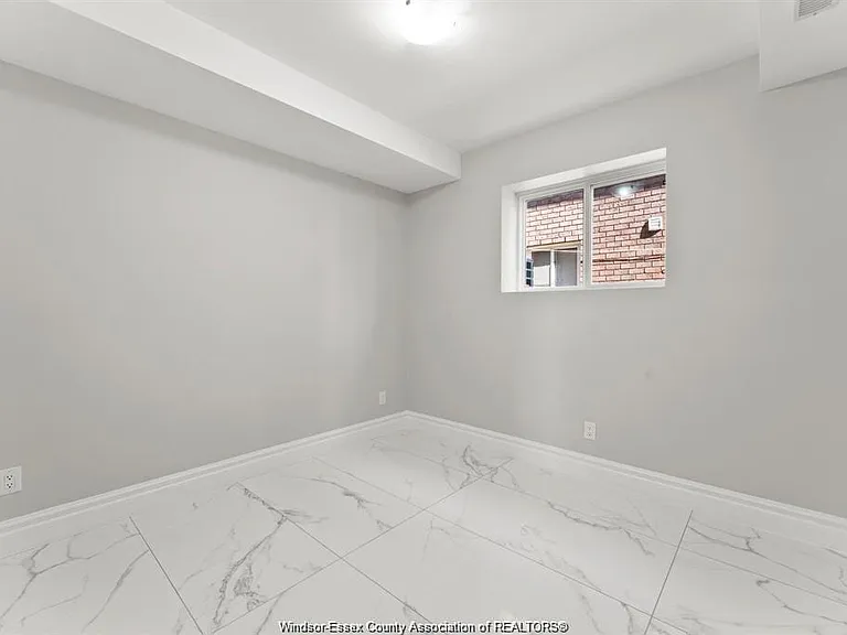 2280 Daytona Ave #C — Photo 11