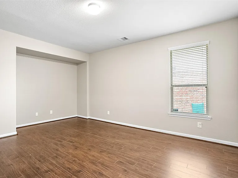 6530 Bayliss Valley Ln — Photo 7