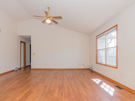 3rd image of 4471 Mulberry Ln