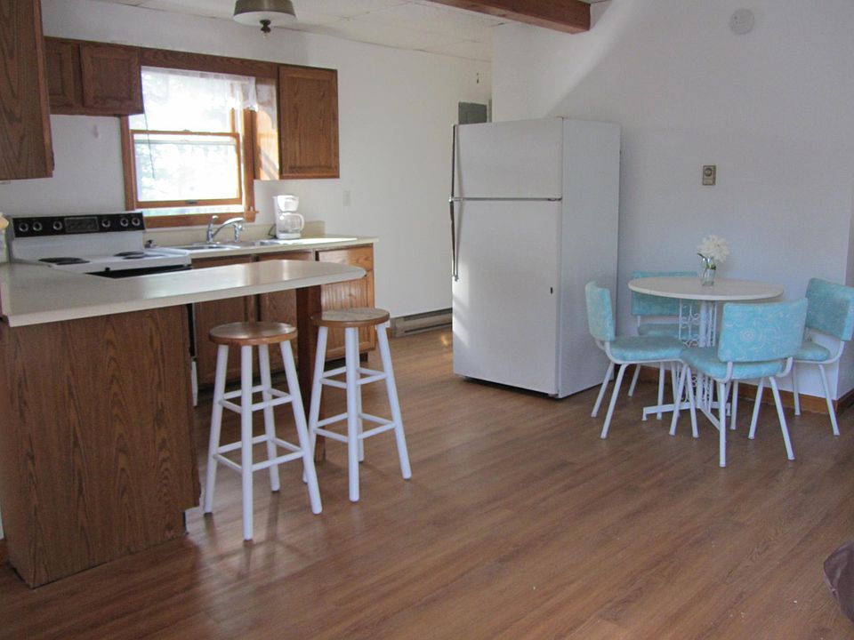2nd image of 51 Union Ave