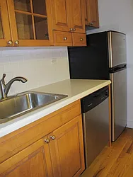 Rented by Metropolis Real Estate of Manhattan