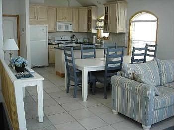 4th image of 4804 Pleasure Ave #N