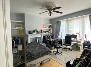 93 Walnut St #3C, Brookline, MA 02445