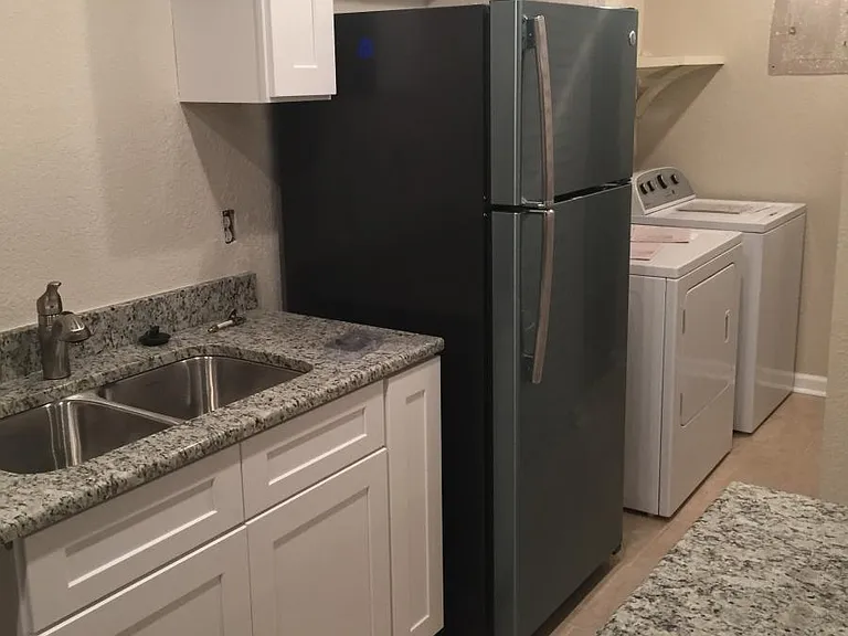 2792 Curry Ford Rd #B — Photo 3