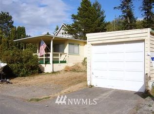 19021 98th Ave N #W, Camano Island, WA 98292