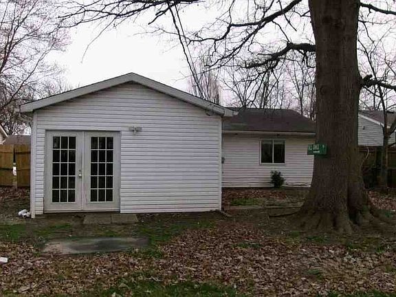 4th image of 1115 Cedarview Dr