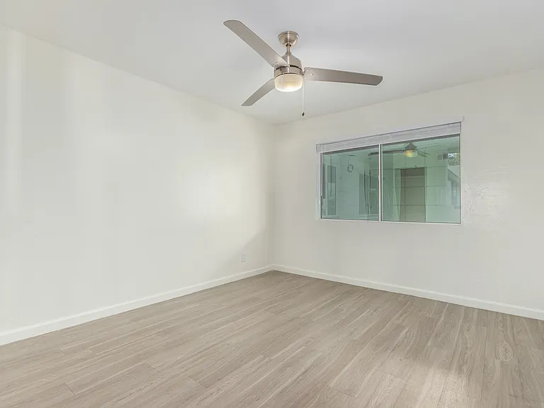 2417 E Campbell Ave #11A — Photo 6