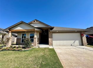 1100 Acacia Creek Dr, Yukon, OK 73099