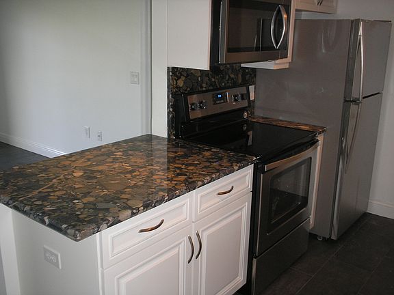 4th image of 2216 NW 22nd Ave APT 104