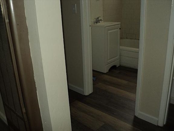 5th image of 2224 Ellena Dr