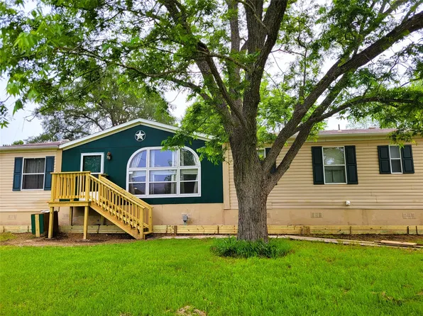 171 N Main St, Paige, TX 78659