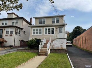 556 Broad Ave #1, Ridgefield, NJ 07657