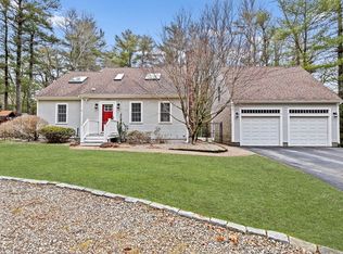 618 School St, Pembroke, MA 02359