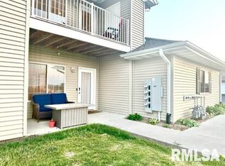440 E Franklin St #102, Eldridge, IA 52748
