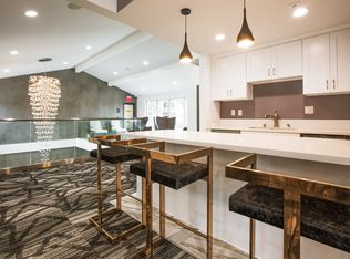 28032 Marguerite Pkwy, Mission Viejo, CA 92692