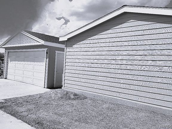 2nd image of 8313 S Spruce Drive