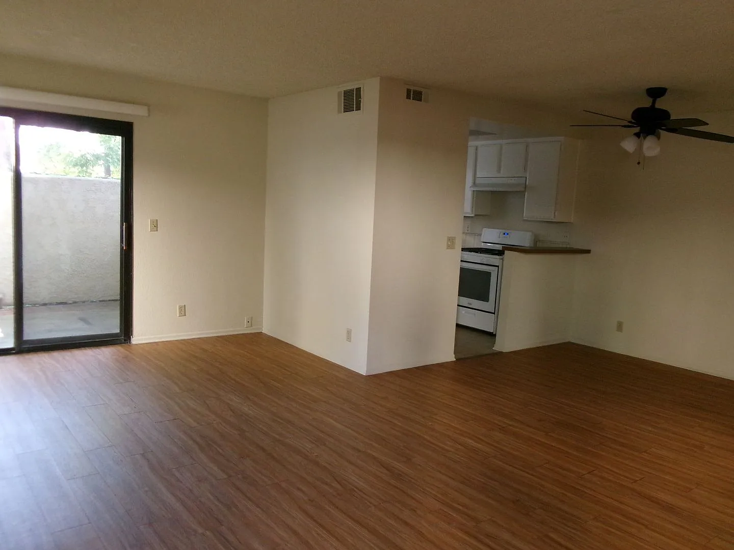 Two Bedroom Condo In Cypress Available--Call Us Today! — Photo 2