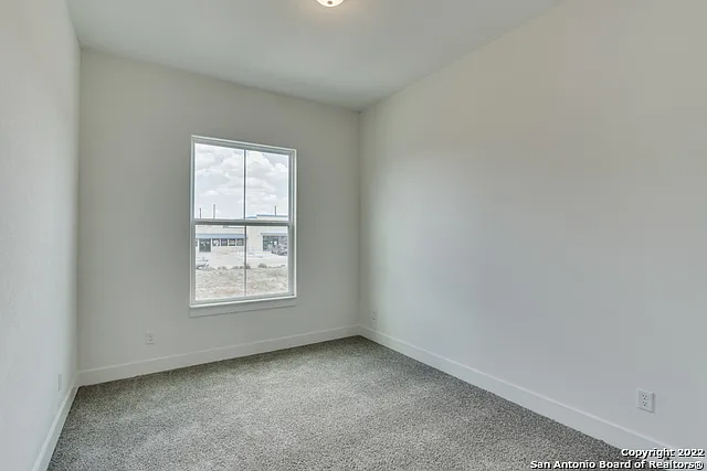 4 bed, 2.5 bath, 1588 sqft, $1,900 — Photo 3