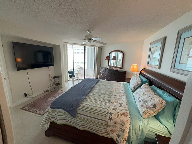 Master Bedroom. TV and ocean view.