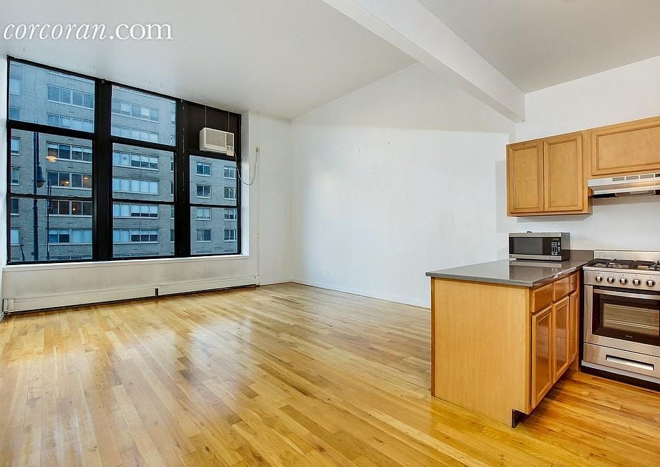 1st image of 60 W 14th St APT 3D