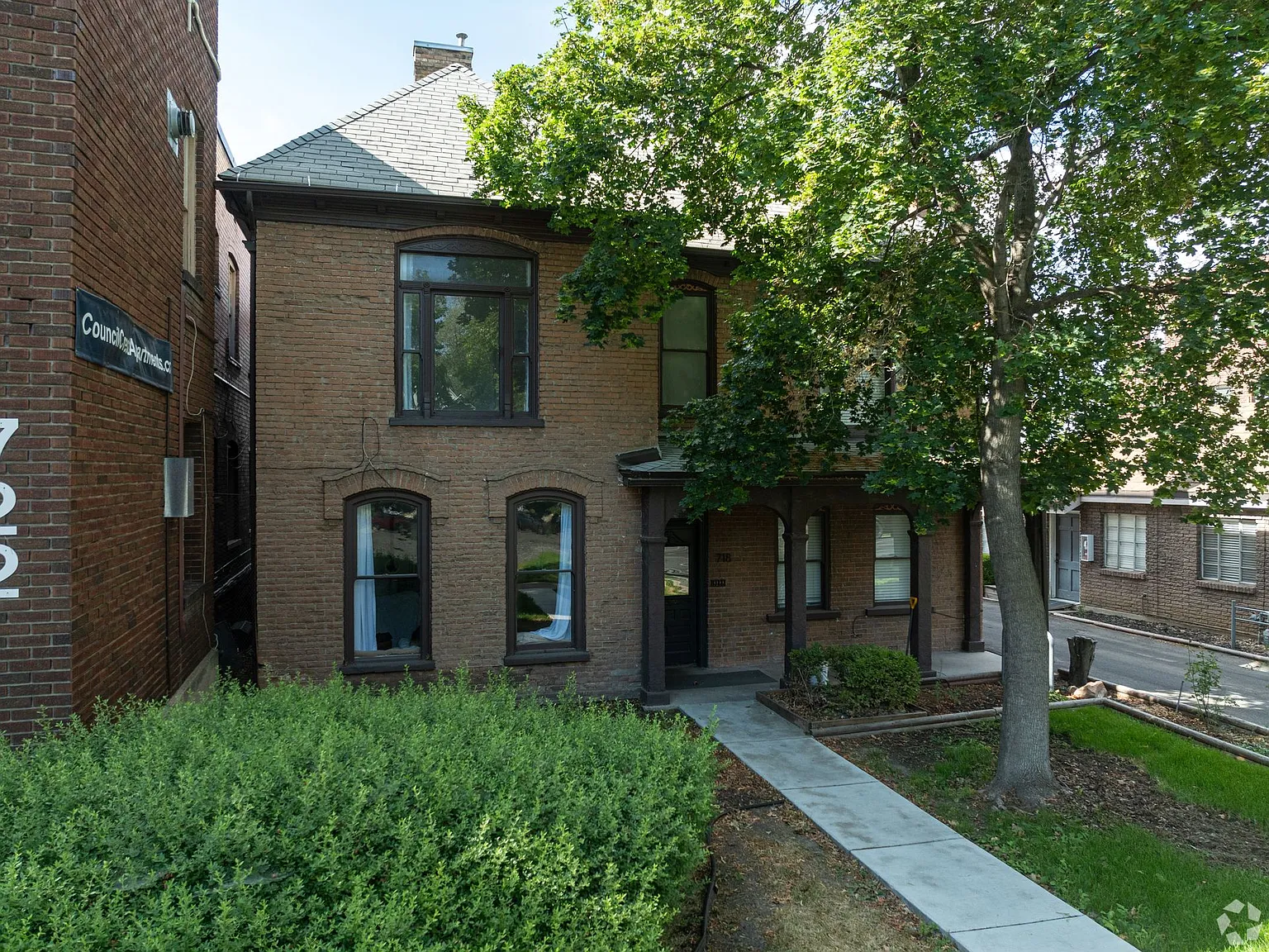 Council Crest Apartments — Photo 4