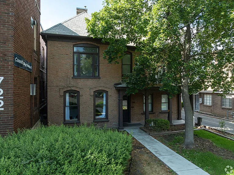 Council Crest Apartments — Photo 4