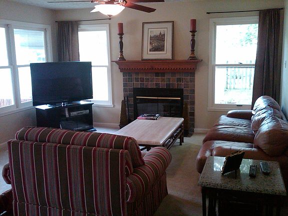 2nd image of 1472 Waterford Dr