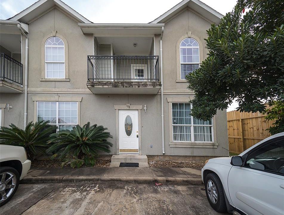 1st image of 11045 Landswalk Dr APT 103