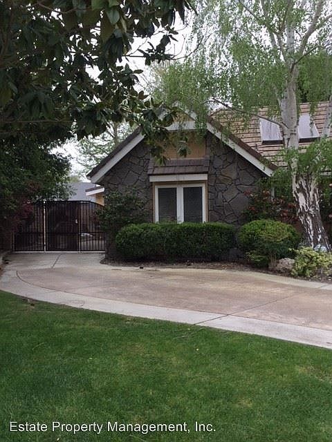 1st image of 1270 Foxenwood Dr
