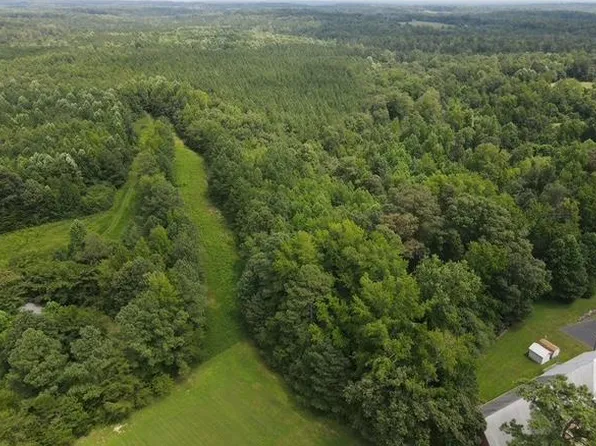 20399 Kings Hwy, Montross, VA 22520