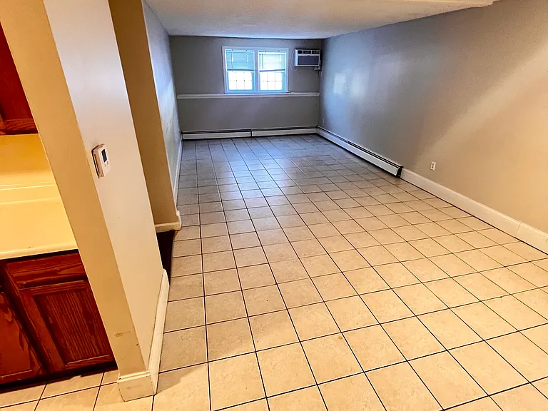 308 Elm St #1 — Photo 4