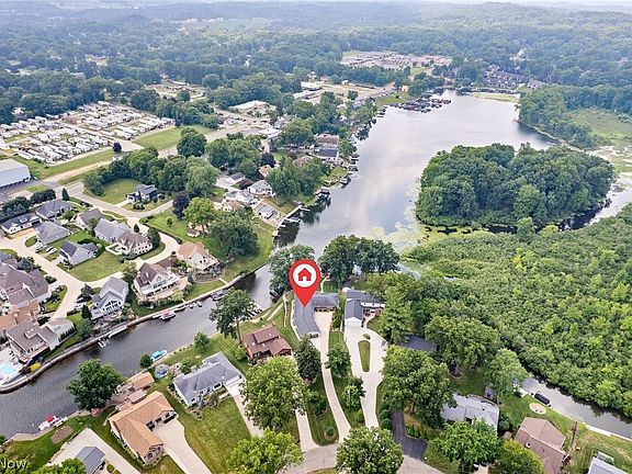 5th image of 114 Lake Front Dr