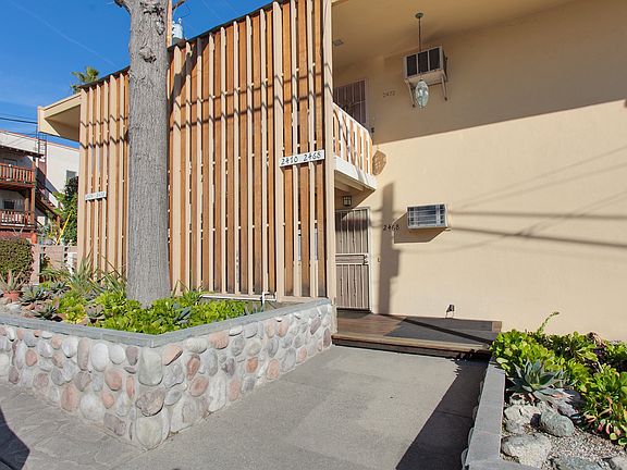 2nd image of 2474 El Molino Ave