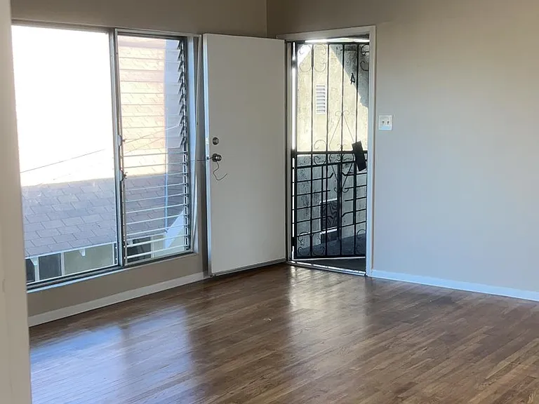 237 W 57th St #3A — Photo 10