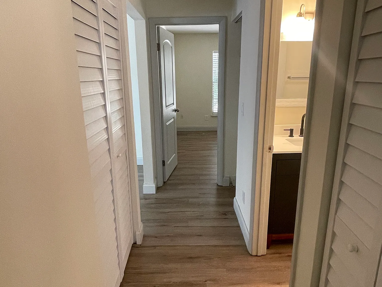 2 bed, 900 sqft, $1,150 — Photo 4