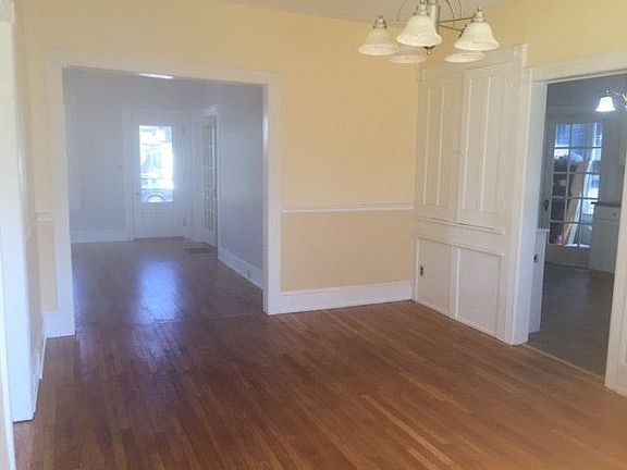 Dining room into living room