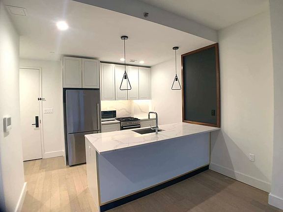 3rd image of 571 4th Ave #812