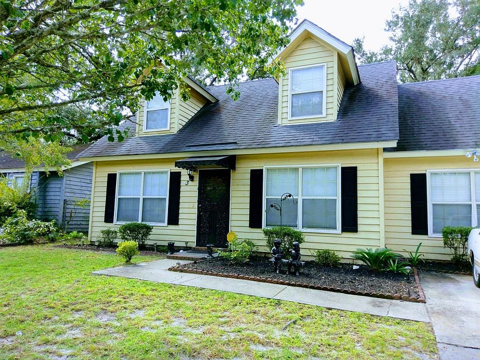 1st image of 3 Belfair Dr