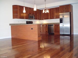 2306 W Touhy Ave UNIT 203, Chicago, IL 60626