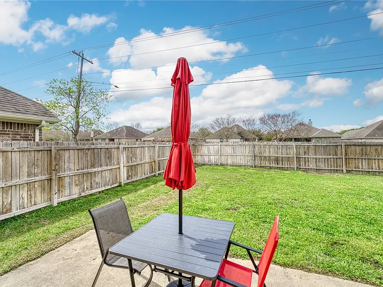3806 Snowdance Ct — Photo 17