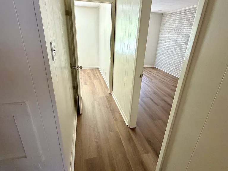 109 W Bacon St #2 — Photo 8