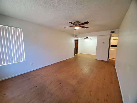 4th image of 839 S Westwood St #180