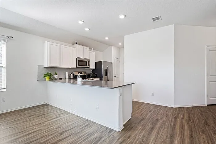 21317 Wilmiller Ln — Photo 5