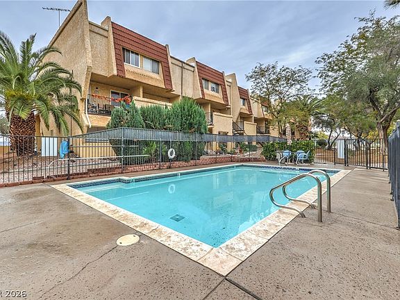 5th image of 1303 Darlene Way APT 302C