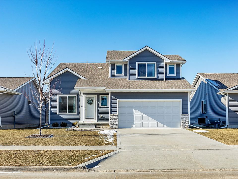 1st image of 712 NE Whitetail Dr