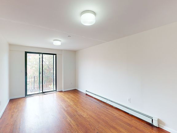 4th image of 71-49 160th St #5B