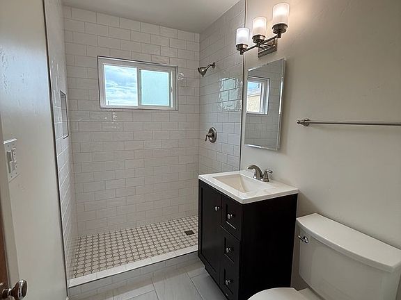 3rd image of 1072 Lincoln Ave #0