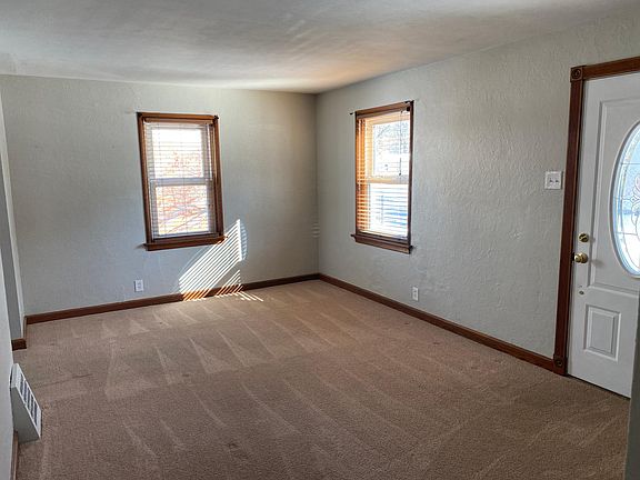 3rd image of 7133 Holly Hills Ave