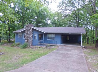1 Minentonka Dr, Cherokee Village, AR 72529