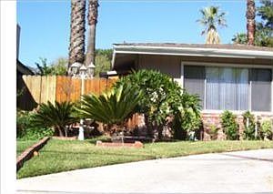 3rd image of 1085 New York Dr